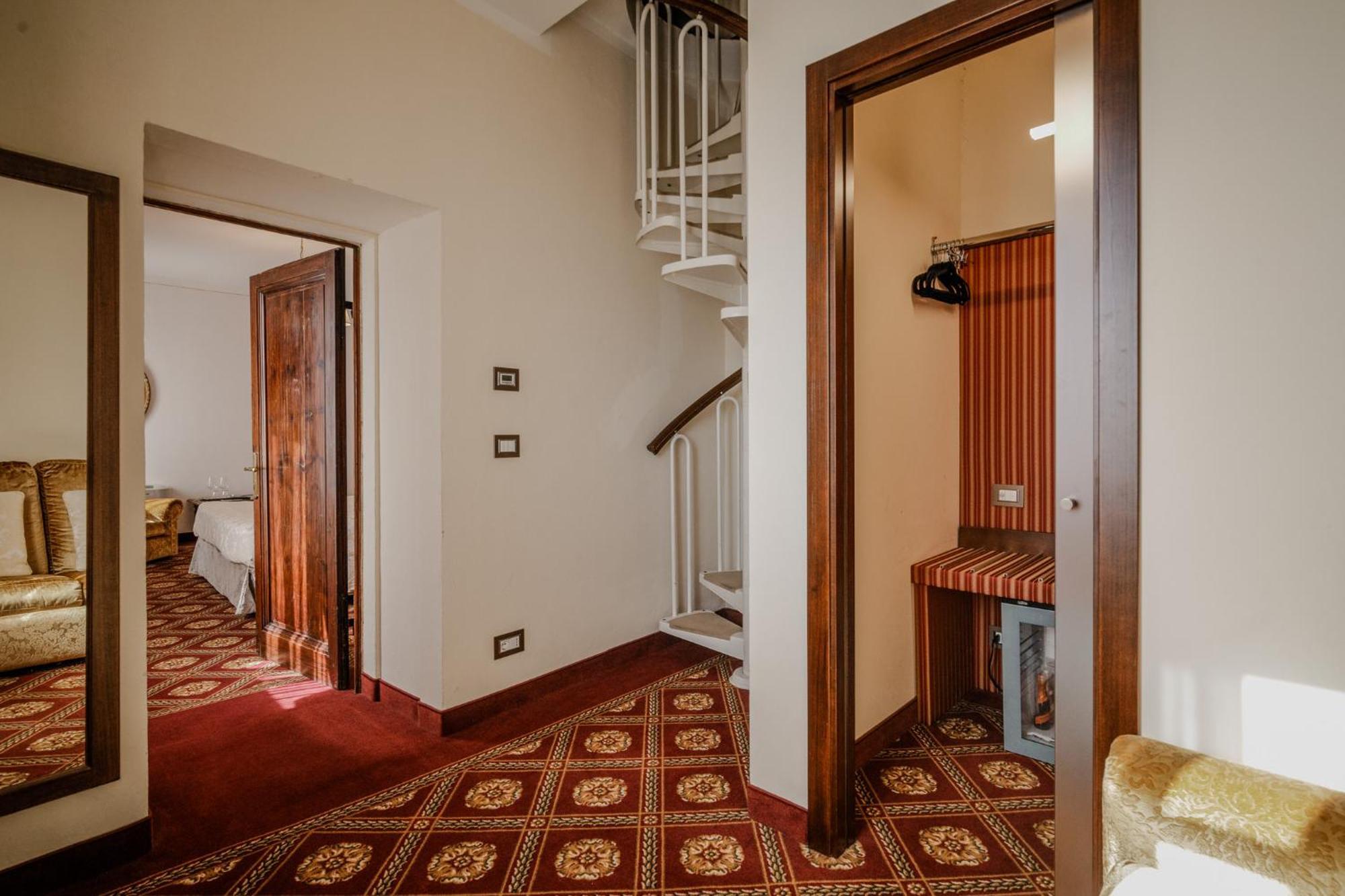 Villa Lecchi Hotel Wellness Colle di Val d'Elsa Buitenkant foto