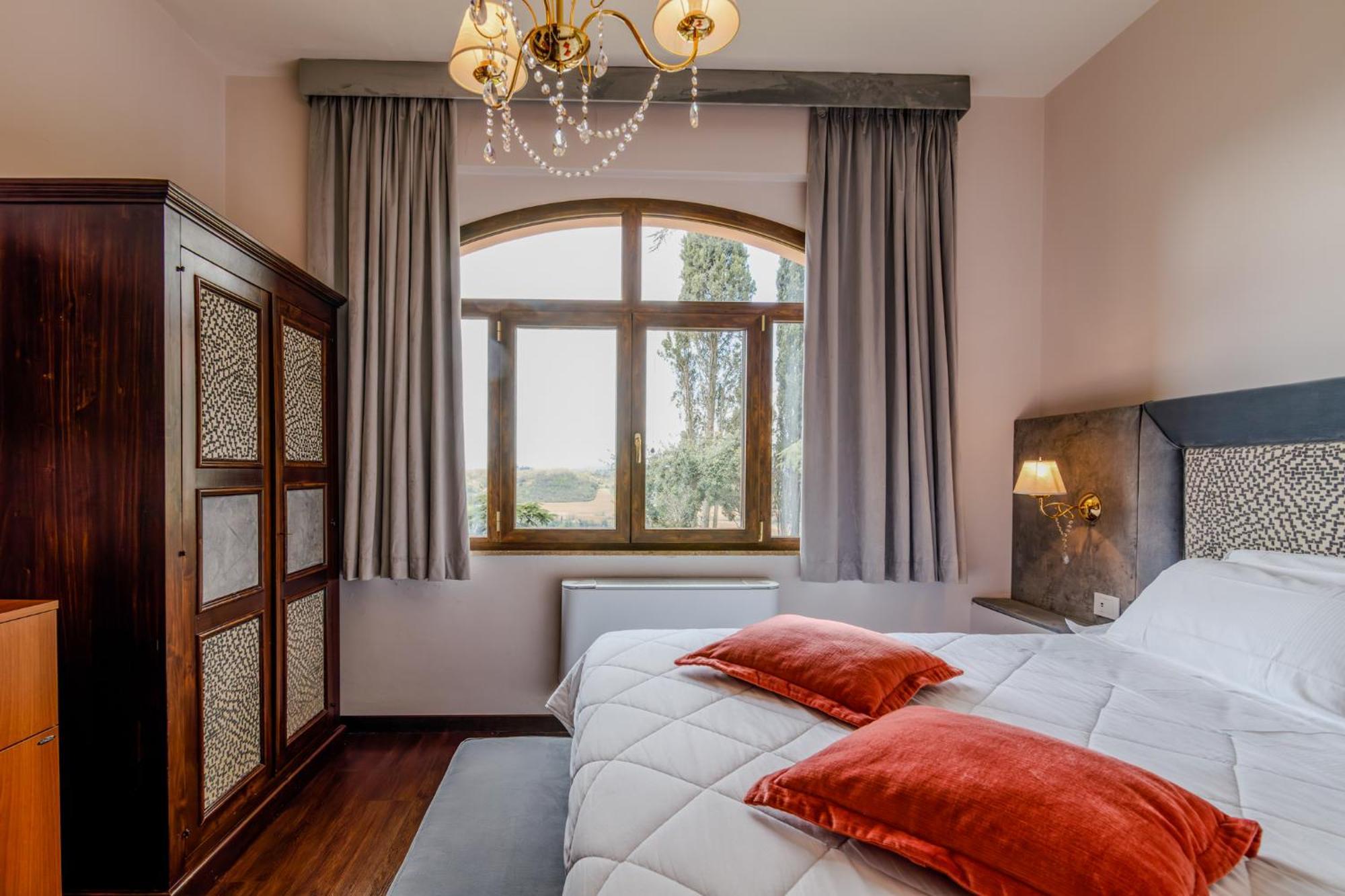 Villa Lecchi Hotel Wellness Colle di Val d'Elsa Buitenkant foto